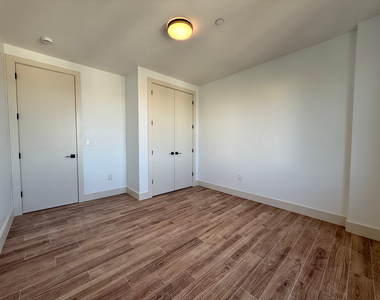 454 East 26th Street - Photo Thumbnail 14