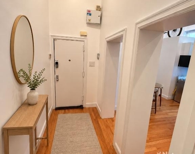143 Montague Street - Photo Thumbnail 2