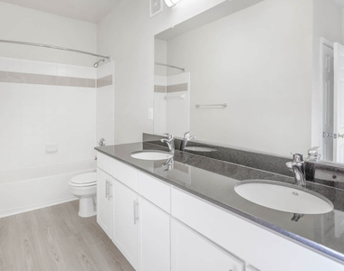 11727 Fairfax Woods Way - Photo Thumbnail 12