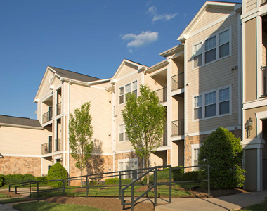 11727 Fairfax Woods Way - Photo Thumbnail 3