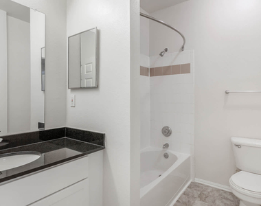 11727 Fairfax Woods Way - Photo Thumbnail 28