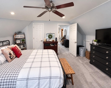 537 E Park Avenue - Photo Thumbnail 5