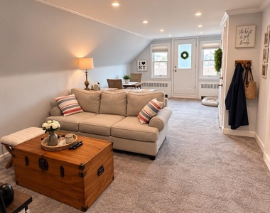 537 E Park Avenue - Photo Thumbnail 9