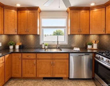 537 E Park Avenue - Photo Thumbnail 3