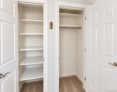 537 E Park Avenue - Photo Thumbnail 13