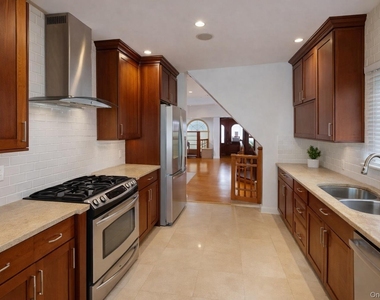 45-44 Browvale Lane - Photo Thumbnail 6