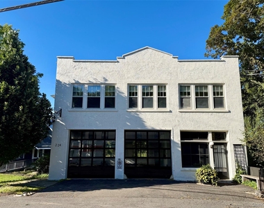 224 Main Street - Photo Thumbnail 21