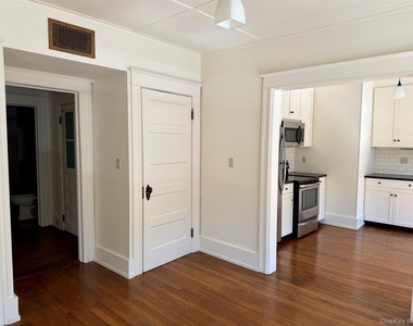 224 Main Street - Photo Thumbnail 7