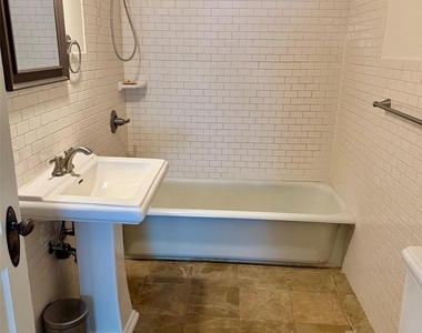 224 Main Street - Photo Thumbnail 18
