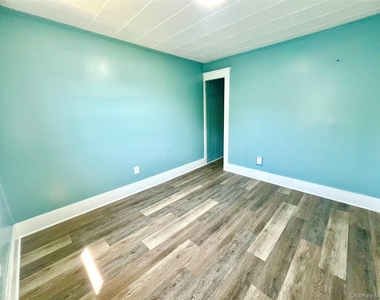 20 W Broome Street - Photo Thumbnail 15