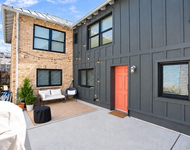 106 Pacific Boulevard - Photo Thumbnail 4