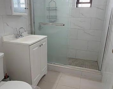 83-06 Vietor Avenue - Photo Thumbnail 6