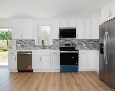 7 Eckelman Drive - Photo Thumbnail 6