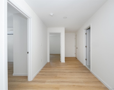 7 Eckelman Drive - Photo Thumbnail 10