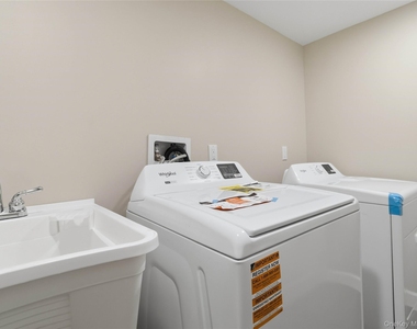 7813 58th Avenue - Photo Thumbnail 22