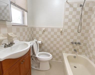 193-10 100th Avenue - Photo Thumbnail 11