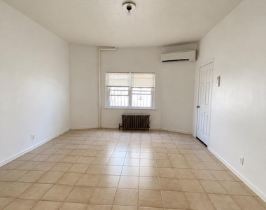 193-10 100th Avenue - Photo Thumbnail 4