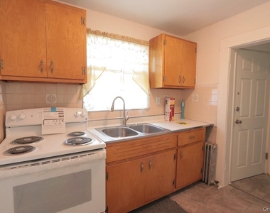 75 Maple Street - Photo Thumbnail 5