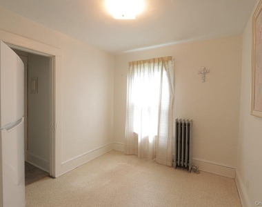 75 Maple Street - Photo Thumbnail 6