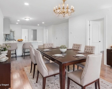 370 Broadway - Photo Thumbnail 5