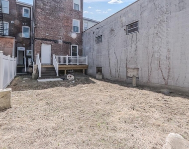 370 Broadway - Photo Thumbnail 15