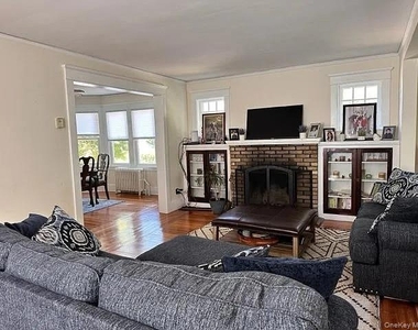 42 Sammis Street - Photo Thumbnail 1