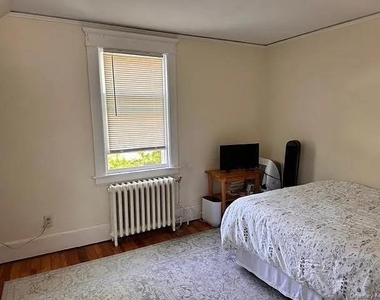 42 Sammis Street - Photo Thumbnail 5
