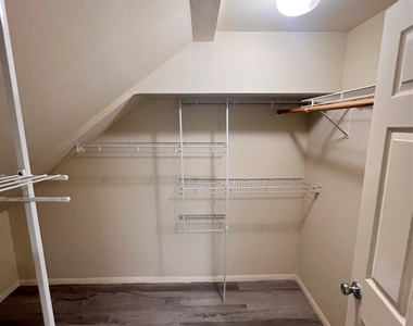 74 North Street - Photo Thumbnail 9