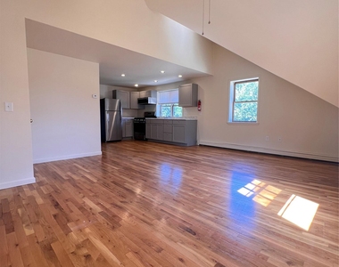 74 North Street - Photo Thumbnail 4