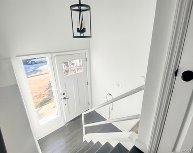 91 North Street - Photo Thumbnail 2
