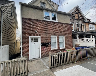 142 North Terrace Avenue - Photo Thumbnail 11