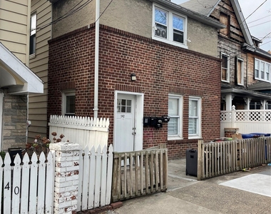 142 North Terrace Avenue - Photo Thumbnail 8