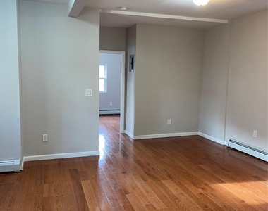 142 North Terrace Avenue - Photo Thumbnail 5