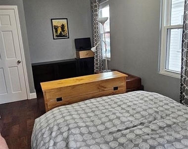 218 W Chester Street - Photo Thumbnail 6