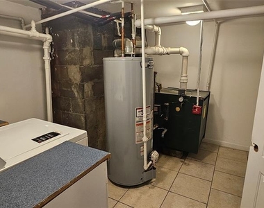 218 W Chester Street - Photo Thumbnail 16