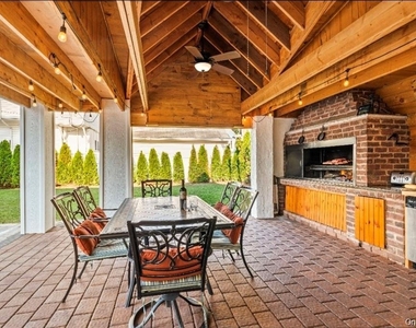 218 W Chester Street - Photo Thumbnail 20
