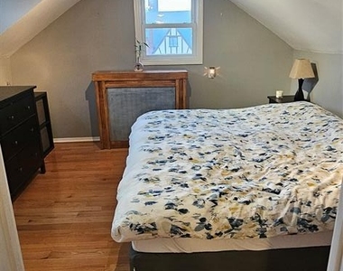 218 W Chester Street - Photo Thumbnail 13
