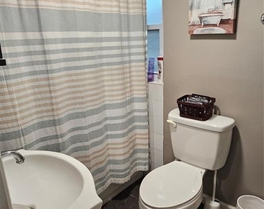 218 W Chester Street - Photo Thumbnail 17