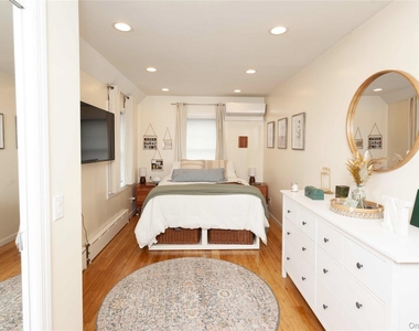 335 E Olive Street - Photo Thumbnail 8