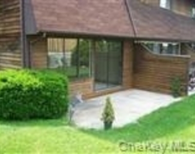 33 Roanoke Avenue - Photo Thumbnail 2