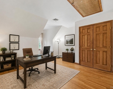 539 Elizabeth Road - Photo Thumbnail 12