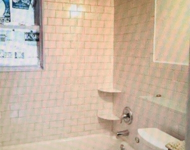 22 Gordon Avenue - Photo Thumbnail 4