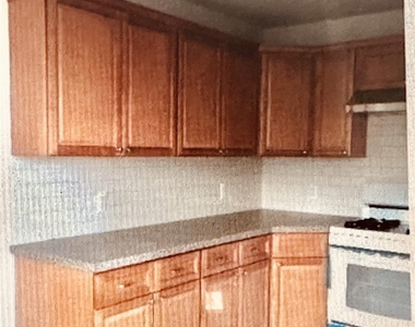 22 Gordon Avenue - Photo Thumbnail 5