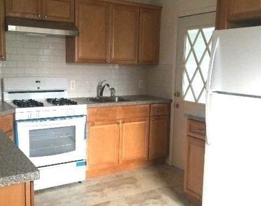 22 Gordon Avenue - Photo Thumbnail 1