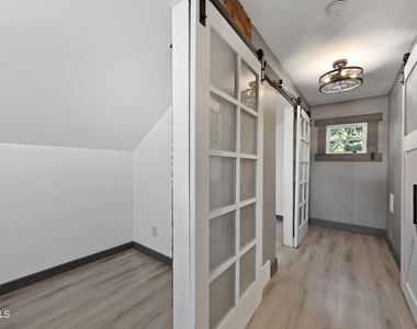 19 Congress Avenue - Photo Thumbnail 21
