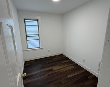332-334 Duane Avenue - Photo Thumbnail 6