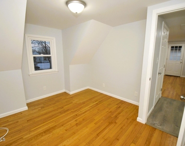 83 Osborne Road - Photo Thumbnail 11