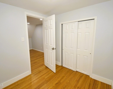 83 Osborne Road - Photo Thumbnail 8