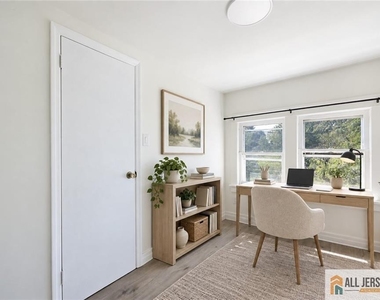 101 S 4th Avenue - Photo Thumbnail 27