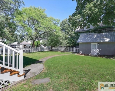 101 S 4th Avenue - Photo Thumbnail 35
